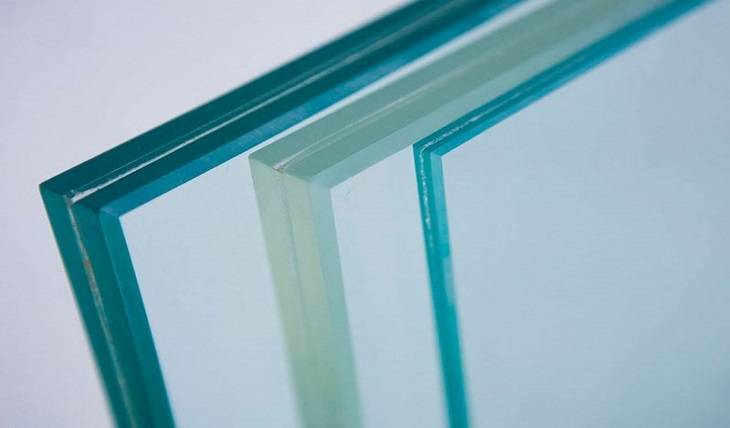 Entenda a diferença entre vidro temperado e vidro laminado